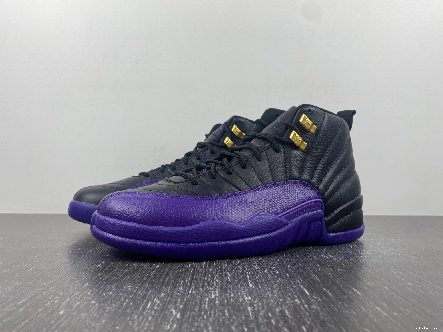 CT8013-057 Field 12 Purple Jordan Air 0409